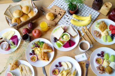 استار هستل تیپی مین استیشن