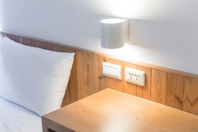 استار هستل تیپی مین استیشن