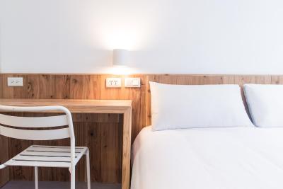 استار هستل تیپی مین استیشن