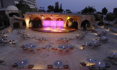 پارکلان ا لوکسوری کالکشن ریزرت اند اسپا لیماسل