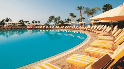 پارکلان ا لوکسوری کالکشن ریزرت اند اسپا لیماسل