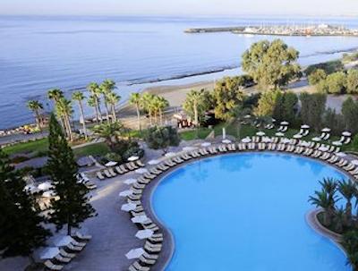 پارکلان ا لوکسوری کالکشن ریزرت اند اسپا لیماسل