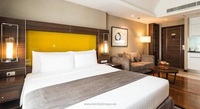 لگاسی سوئیتس سوخومویت بای کامپس هاسپیتالیتی