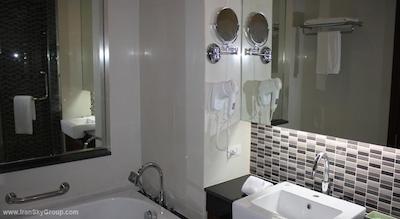 لگاسی سوئیتس سوخومویت بای کامپس هاسپیتالیتی