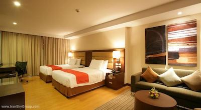 لگاسی سوئیتس سوخومویت بای کامپس هاسپیتالیتی