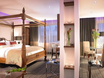 رچستون پارک هتل