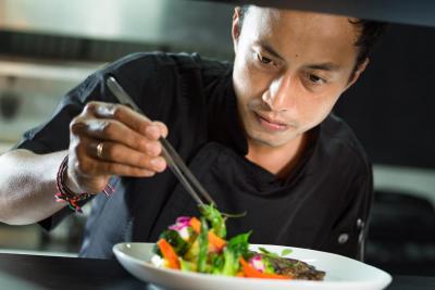 استینکول هتل سمینیاک