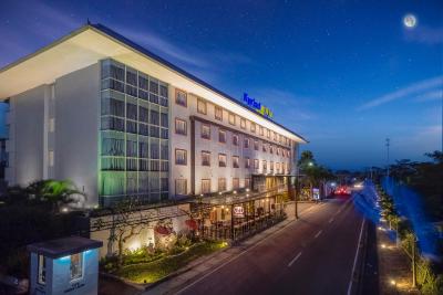 استینکول هتل سمینیاک