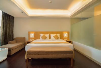 استینکول هتل سمینیاک