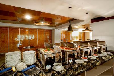 استینکول هتل سمینیاک