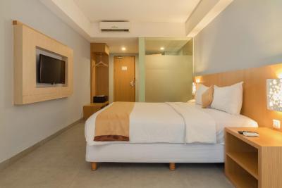 استینکول هتل سمینیاک