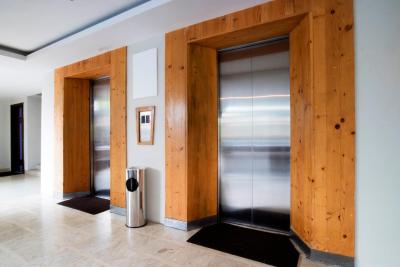 استینکول هتل سمینیاک