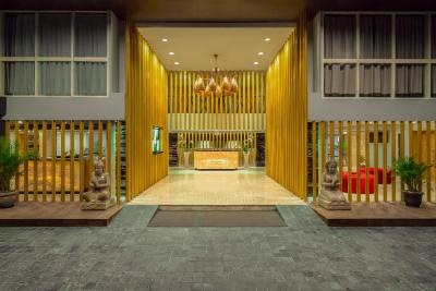 استینکول هتل سمینیاک