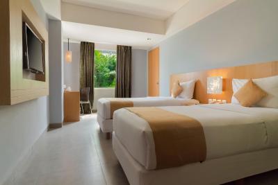 استینکول هتل سمینیاک