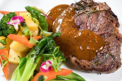 استینکول هتل سمینیاک