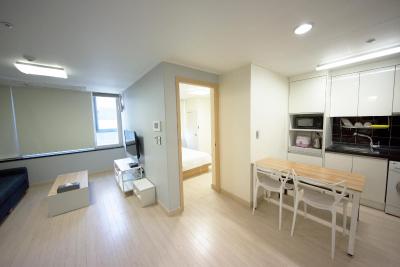 این-د سیتی بوسینز هتل