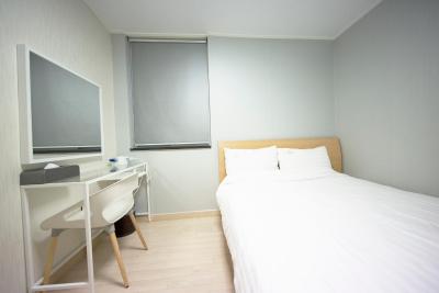 این-د سیتی بوسینز هتل