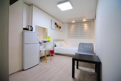 این-د سیتی بوسینز هتل