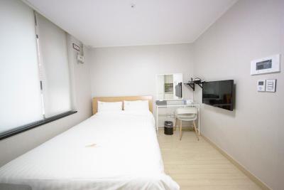 این-د سیتی بوسینز هتل