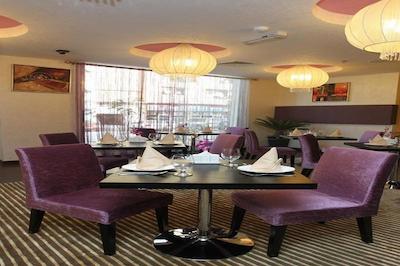 راودات ال خیل هتل