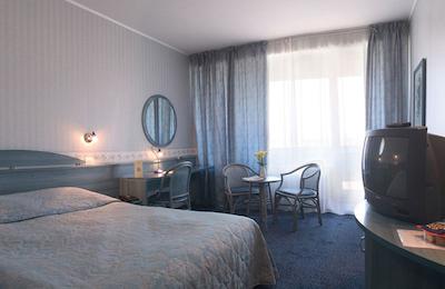 کنتیننتال فروم اراد