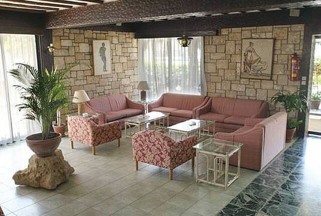 دینیسُز سنترال