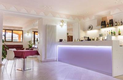 هتل لا وال دلاکویلا