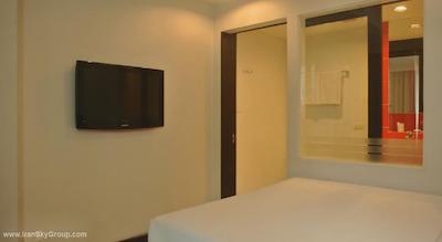 یونیکو اکسپرس سوخومویت