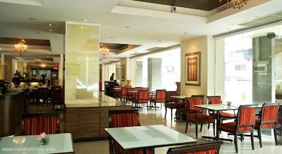 یونیکو اکسپرس سوخومویت