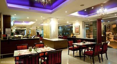 یونیکو اکسپرس سوخومویت