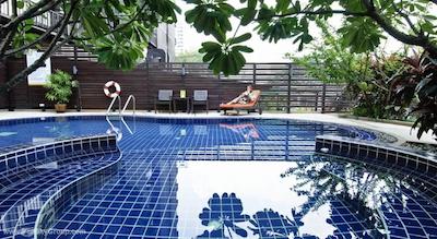 یونیکو اکسپرس سوخومویت