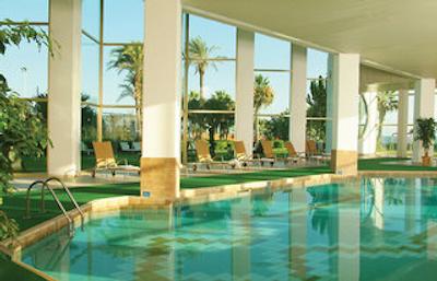 لویز ایمپریال بیچ هتل