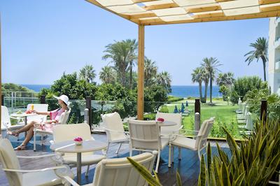 لویز ایمپریال بیچ هتل