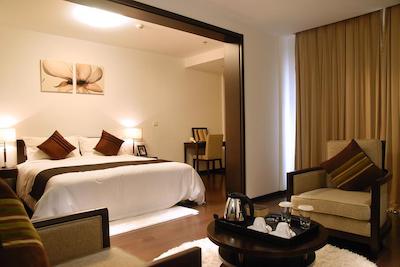 بلگراویا تووان سرویسد رسیدنس