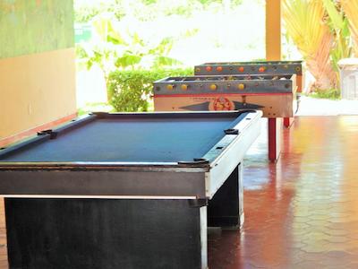 هتل لاز جاکارانداز