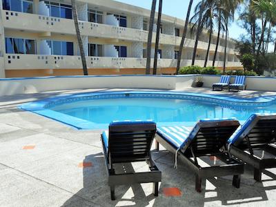 هتل لاز جاکارانداز