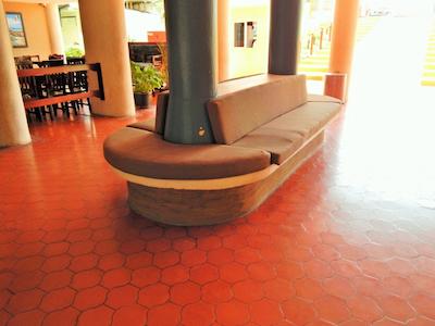 هتل لاز جاکارانداز