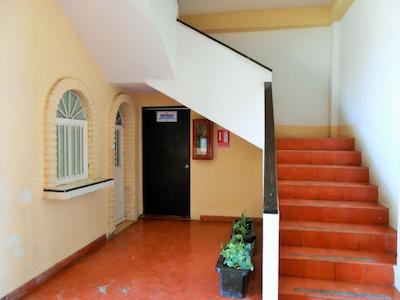 هتل لاز جاکارانداز