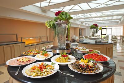 لویز لدرا بیچ هتل