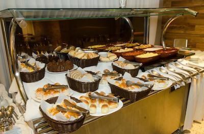 ویل سلستین کندو هتل ا اونتز