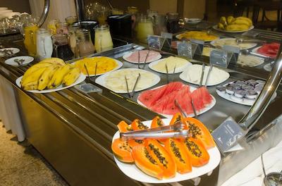 ویل سلستین کندو هتل ا اونتز