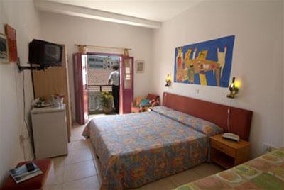 کینیراز ترادیشنال هتل اند رستاورانت