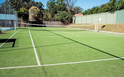 ارچر هتل نورا