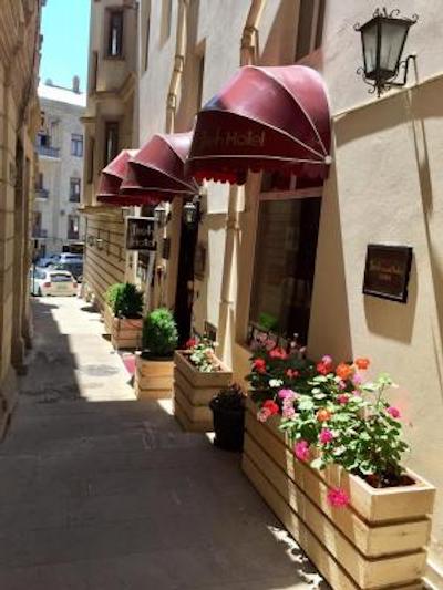 جیره باکو هتل