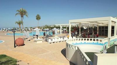 لئوناردو لاورا بیچ اند اسپلاش ریزرت