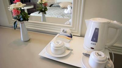 لئوناردو لاورا بیچ اند اسپلاش ریزرت