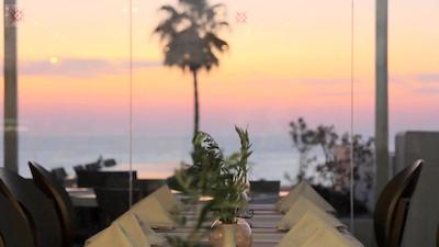 لئوناردو لاورا بیچ اند اسپلاش ریزرت