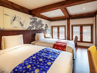 جیئونگونجا امباسادر اینچئون اسشیاتد وید اکسر