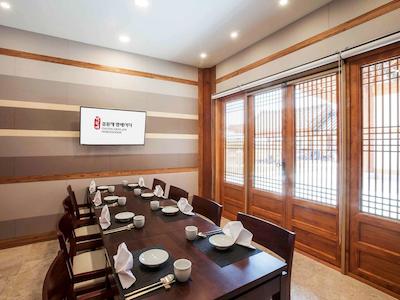 جیئونگونجا امباسادر اینچئون اسشیاتد وید اکسر