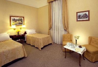 کاستلار هتل اند اسپا